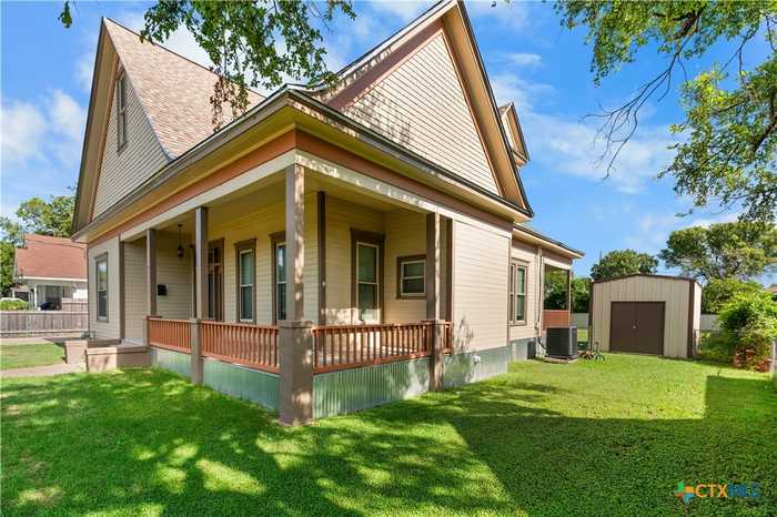 photo 2: 1409 E Leon Street, Gatesville TX 76528