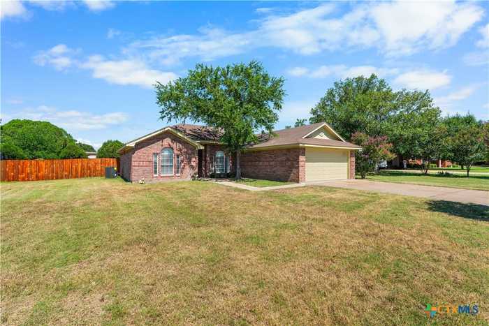 photo 1: 1108 S Lovers Lane, Gatesville TX 76528