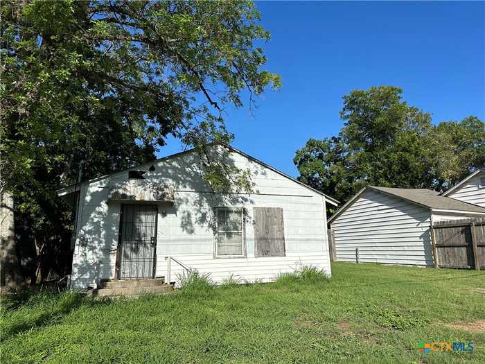 photo 2: 2108 N Levi Street, Victoria TX 77901