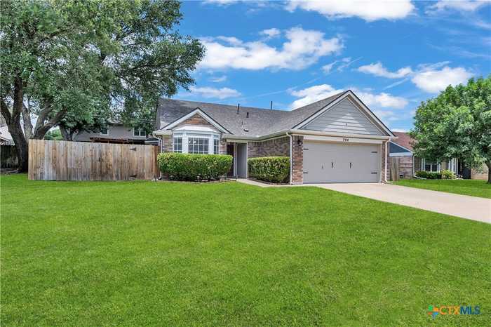 photo 2: 704 Brazos Drive, Temple TX 76504