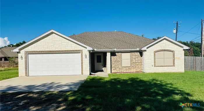 photo 1: 1605 Golf Course Road, Gatesville TX 76528