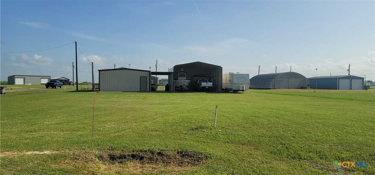 photo 3: 1012 W Denver Avenue, Seadrift TX 77983