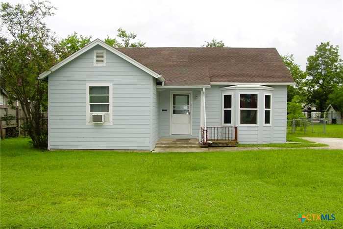 photo 1: 1005 E Red River, Victoria TX 77901