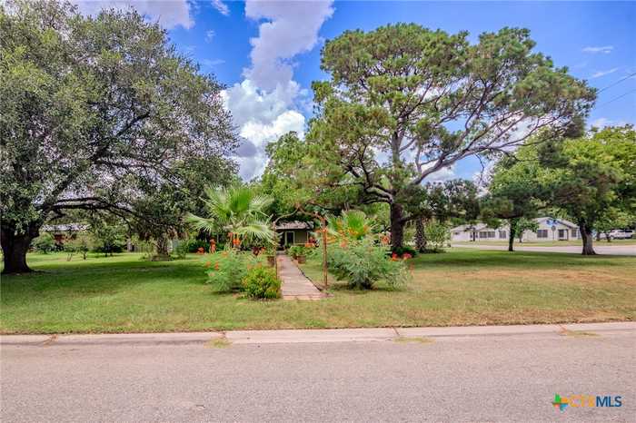 photo 32: 804 Lawndale Avenue, Victoria TX 77901