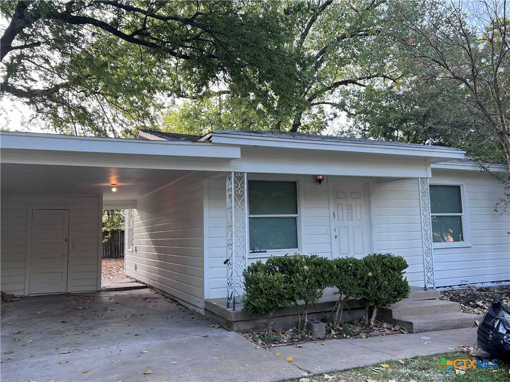 photo 1: 13 N 41st Street, Temple TX 76504