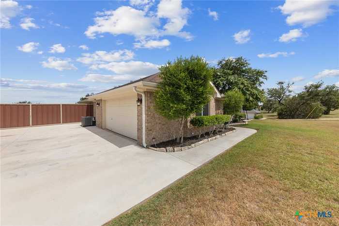 photo 2: 1020 Lonestar Drive, Kempner TX 76539