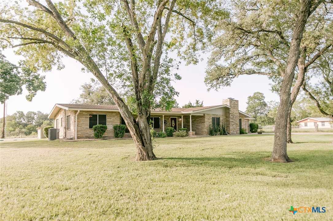 photo 3: 291 N Mesquite Drive, Victoria TX 77905