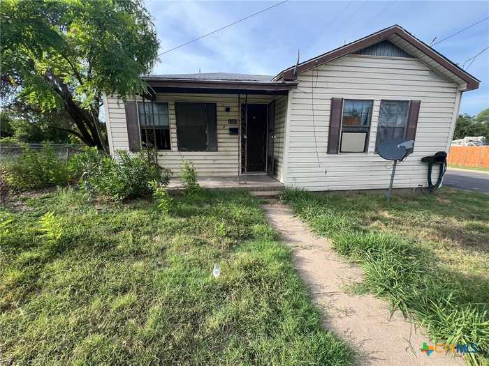 photo 1: 1507 Bridge Street, Gatesville TX 76528