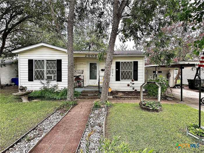 photo 1: 2003 Avondale Street, Victoria TX 77901