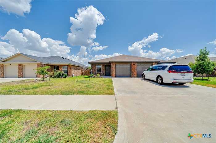 photo 1: 6105 Amelia Earhart Boulevard, Killeen TX 76543