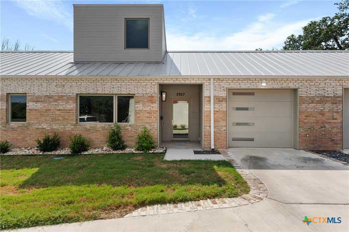 photo 2: 2819 Estate Drive, Belton TX 76513