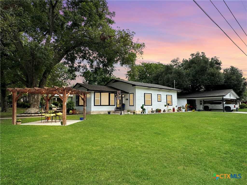 photo 1: 104 N Bright Street, Gonzales TX 78629