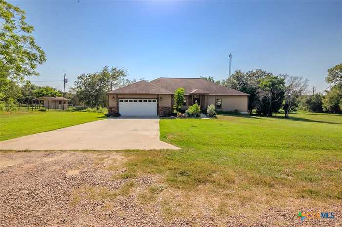 photo 2: 140 Hill Creek Lane, Victoria TX 77905