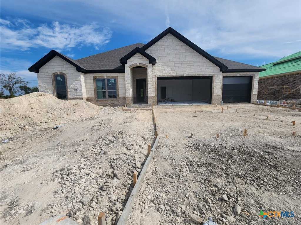 photo 1: 1039 Alice Circle, Temple TX 76502