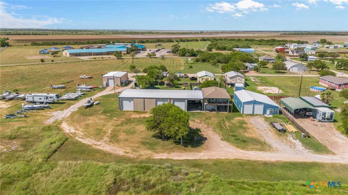 photo 3: 1702 W Cleveland Avenue, Seadrift TX 77983