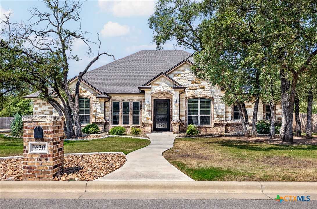 photo 1: 1620 Bosque Lago Drive, Belton TX 76513