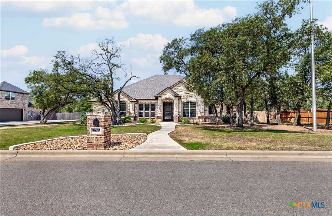 photo 2: 1620 Bosque Lago Drive, Belton TX 76513