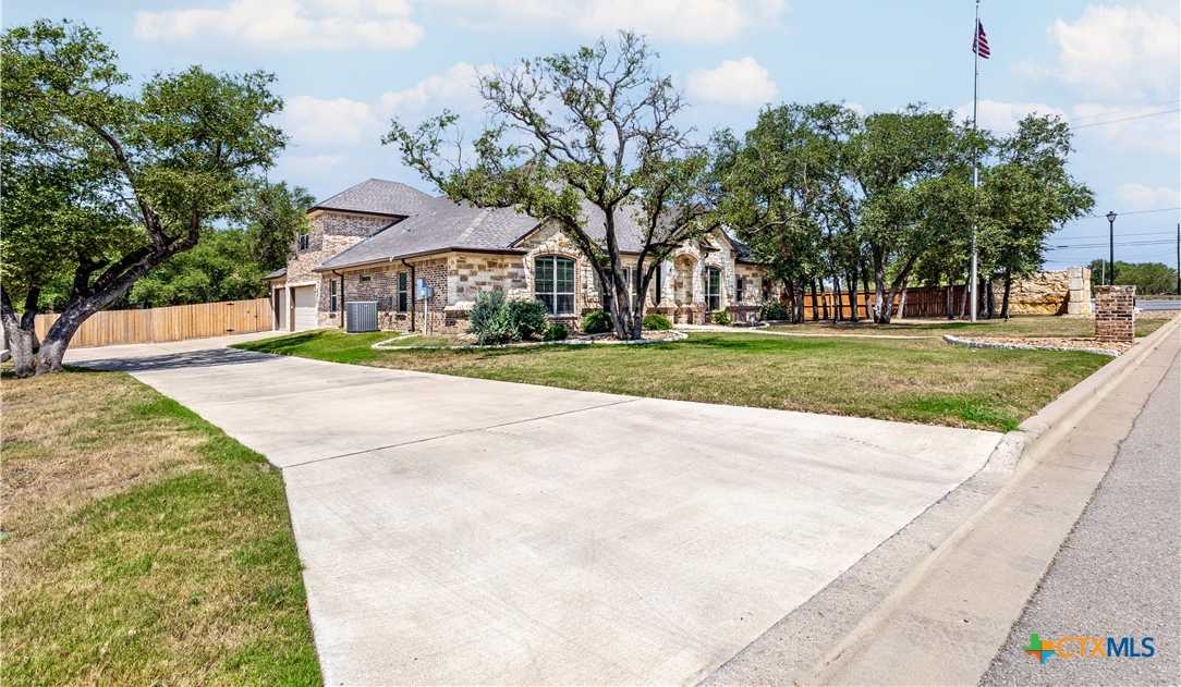 photo 3: 1620 Bosque Lago Drive, Belton TX 76513