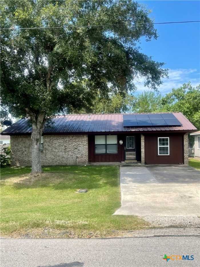 photo 2: 810 S 2nd Street, Ganado TX 77962