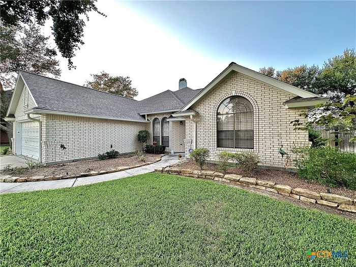 photo 2: 202 Willowbend Drive, Port Lavaca TX 77979