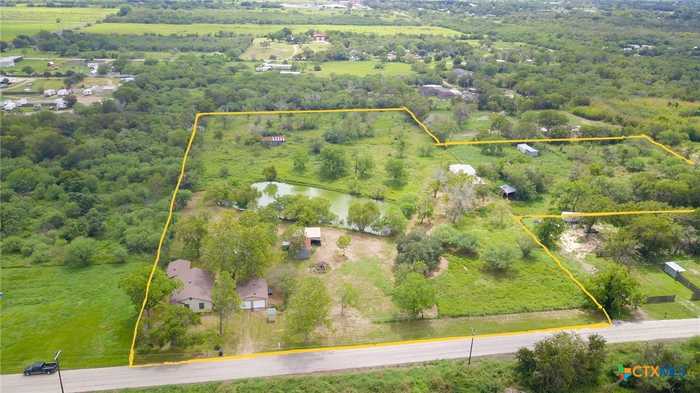 photo 2: 145 Timberline Drive, Victoria TX 77905