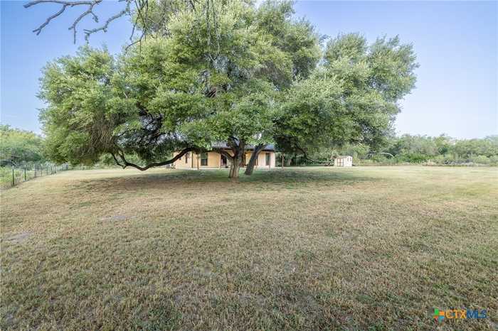 photo 2: 523 County Road 201, Gonzales TX 78629