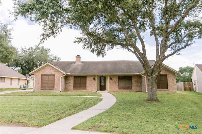 photo 1: 108 Woodglenn Drive, Victoria TX 77904