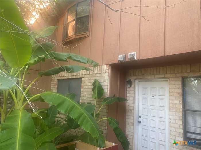 photo 1: 207 Palmwood Drive Unit 4, Victoria TX 77901