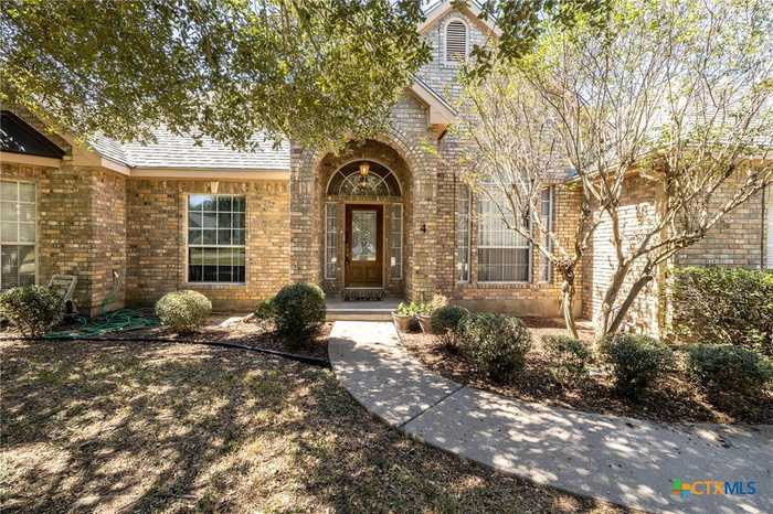 photo 1: 4 Park Place Drive, Gonzales TX 78629