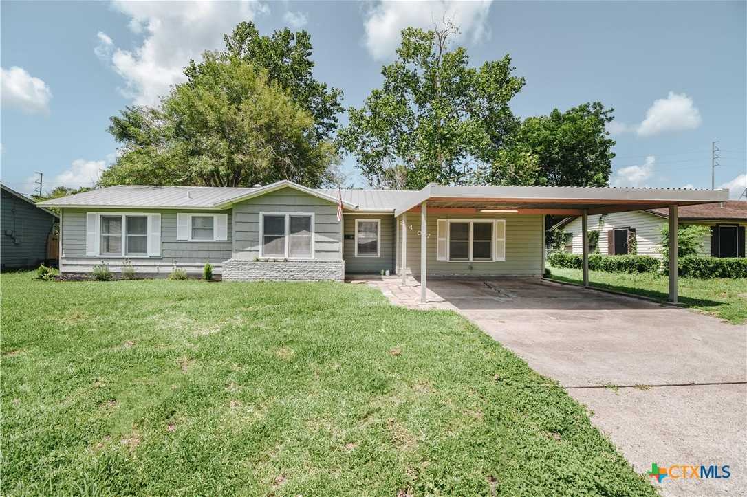 photo 1: 2407 Lamar, Victoria TX 77901