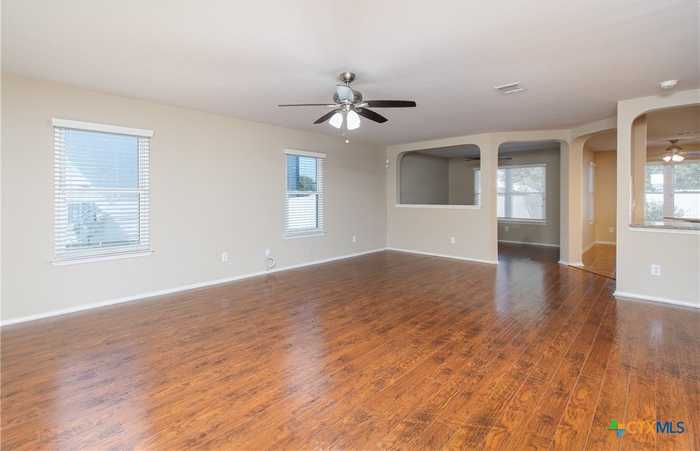 photo 2: 8510 Sage Meadow Drive, Temple TX 76502