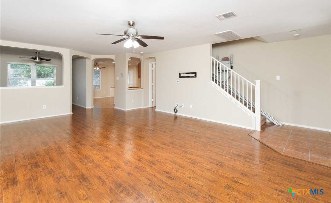 photo 3: 8510 Sage Meadow Drive, Temple TX 76502