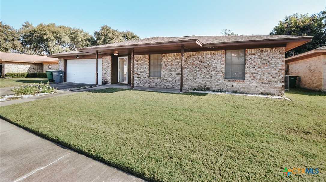 photo 1: 106 Byron Lane, Victoria TX 77901