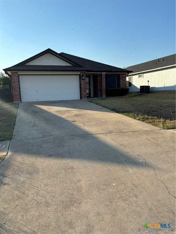 photo 1: 1209 Saddle Drive, Killeen TX 76543