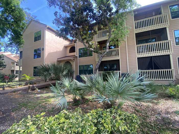 photo 1: 1401 S Palmetto Avenue Unit 200, Daytona Beach FL 32114