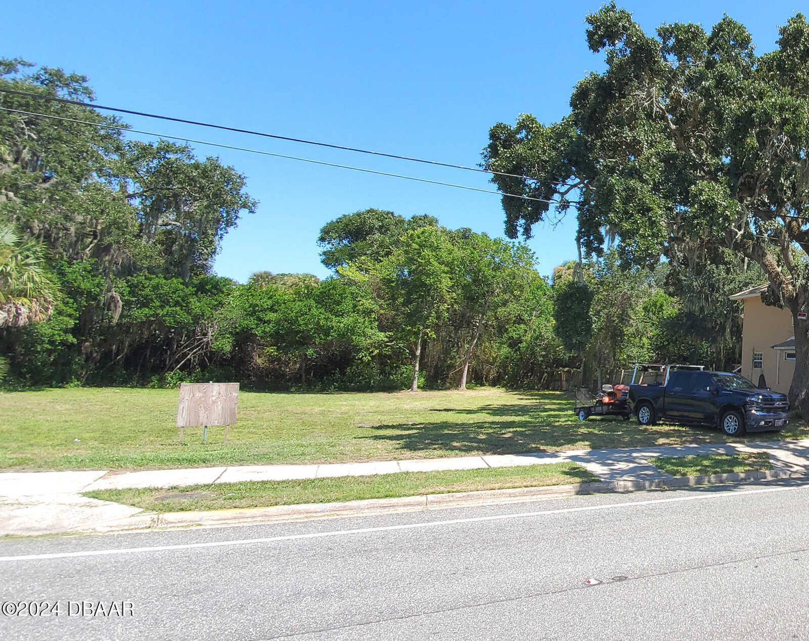 photo 3: 619 S Ridgewood Avenue, Daytona Beach FL 32114