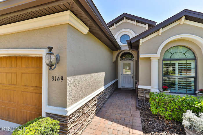 photo 2: 3169 Connemara Drive, Ormond Beach FL 32174