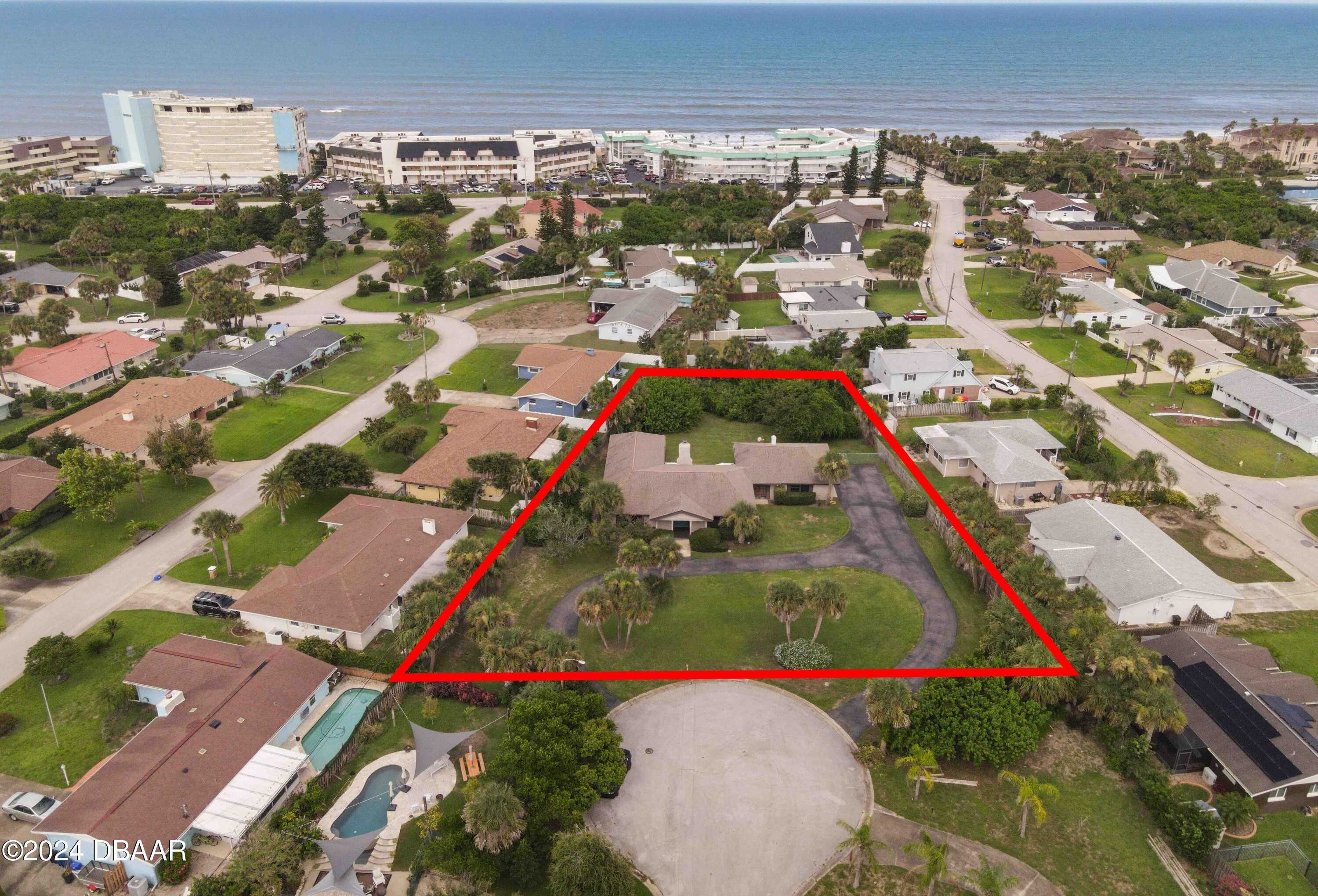 photo 2: 183 University Circle, Ormond Beach FL 32176