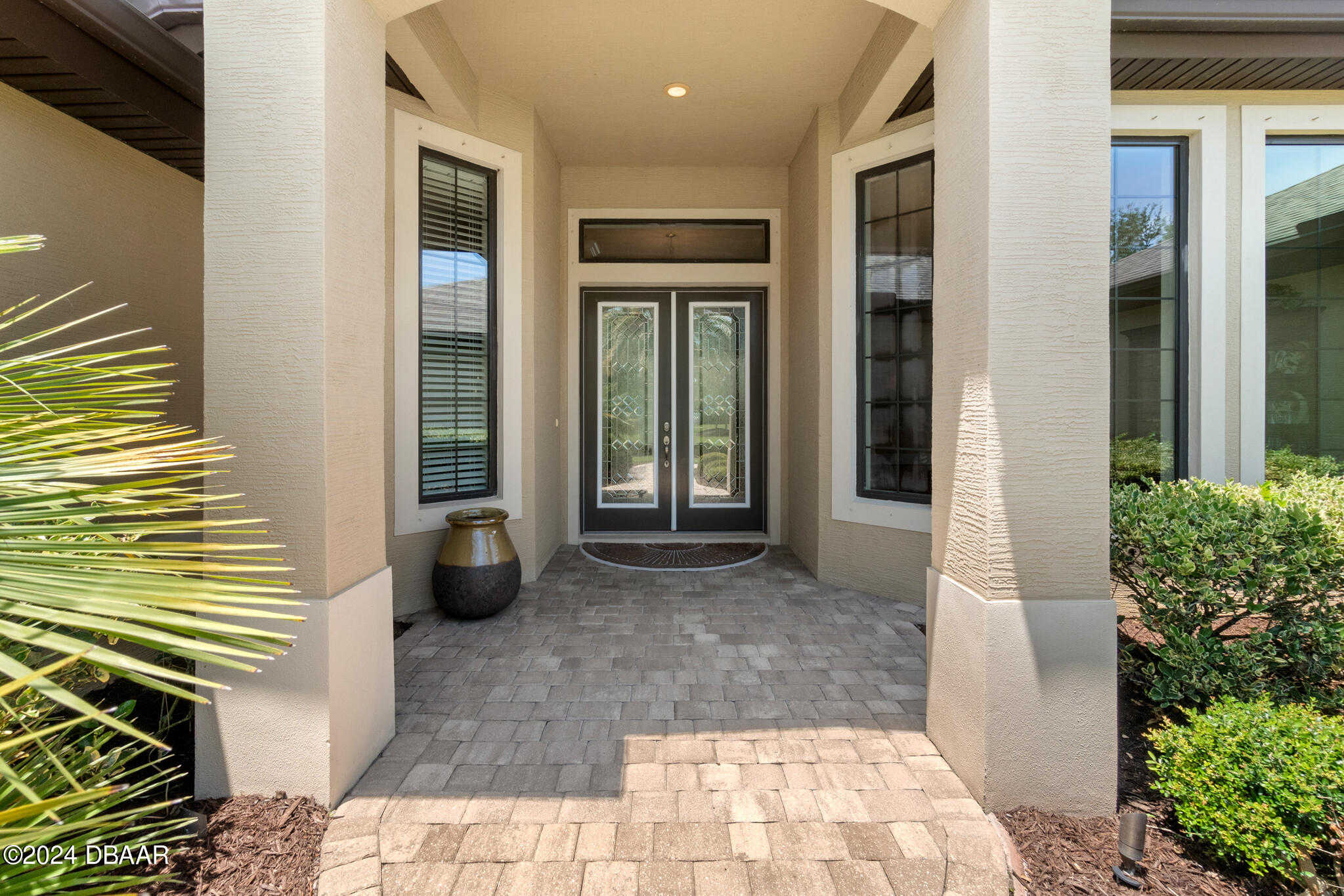 photo 3: 933 Stone Lake Drive, Ormond Beach FL 32174