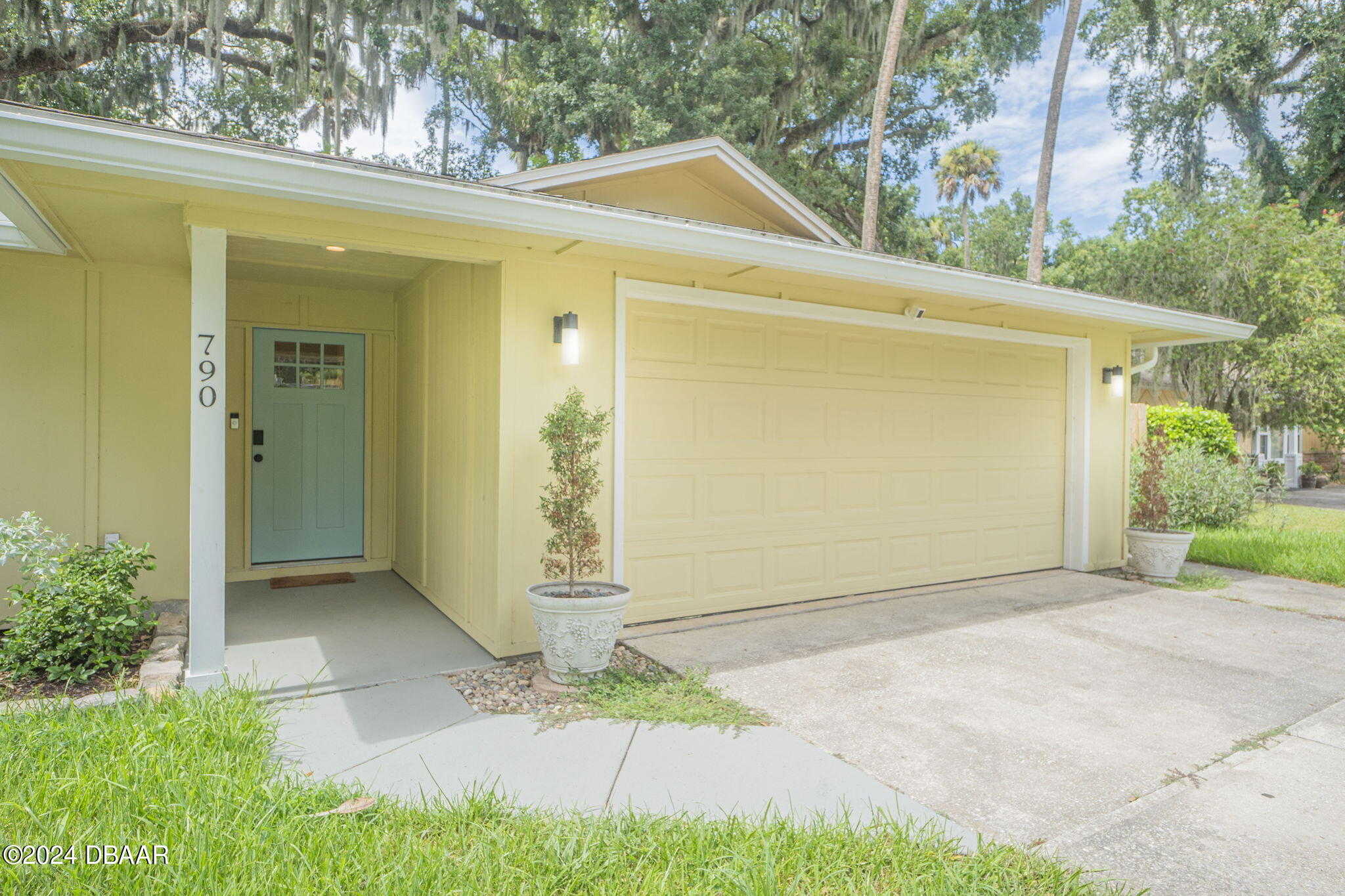 photo 1: 790 Sugar House Drive, Port Orange FL 32129