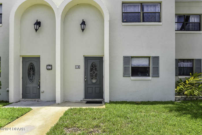 photo 2: 65 Seton Trail Unit 18, Ormond Beach FL 32176