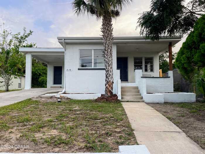 photo 1: 828 Pinewood Street, Daytona Beach FL 32117