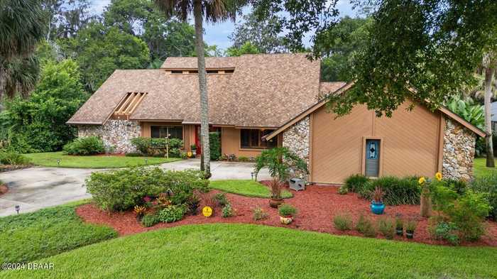 photo 2: 204 River Bluff Drive, Ormond Beach FL 32174