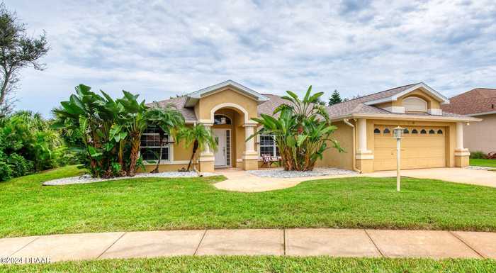 photo 1: 23 Spanish Waters Drive, Ormond Beach FL 32176