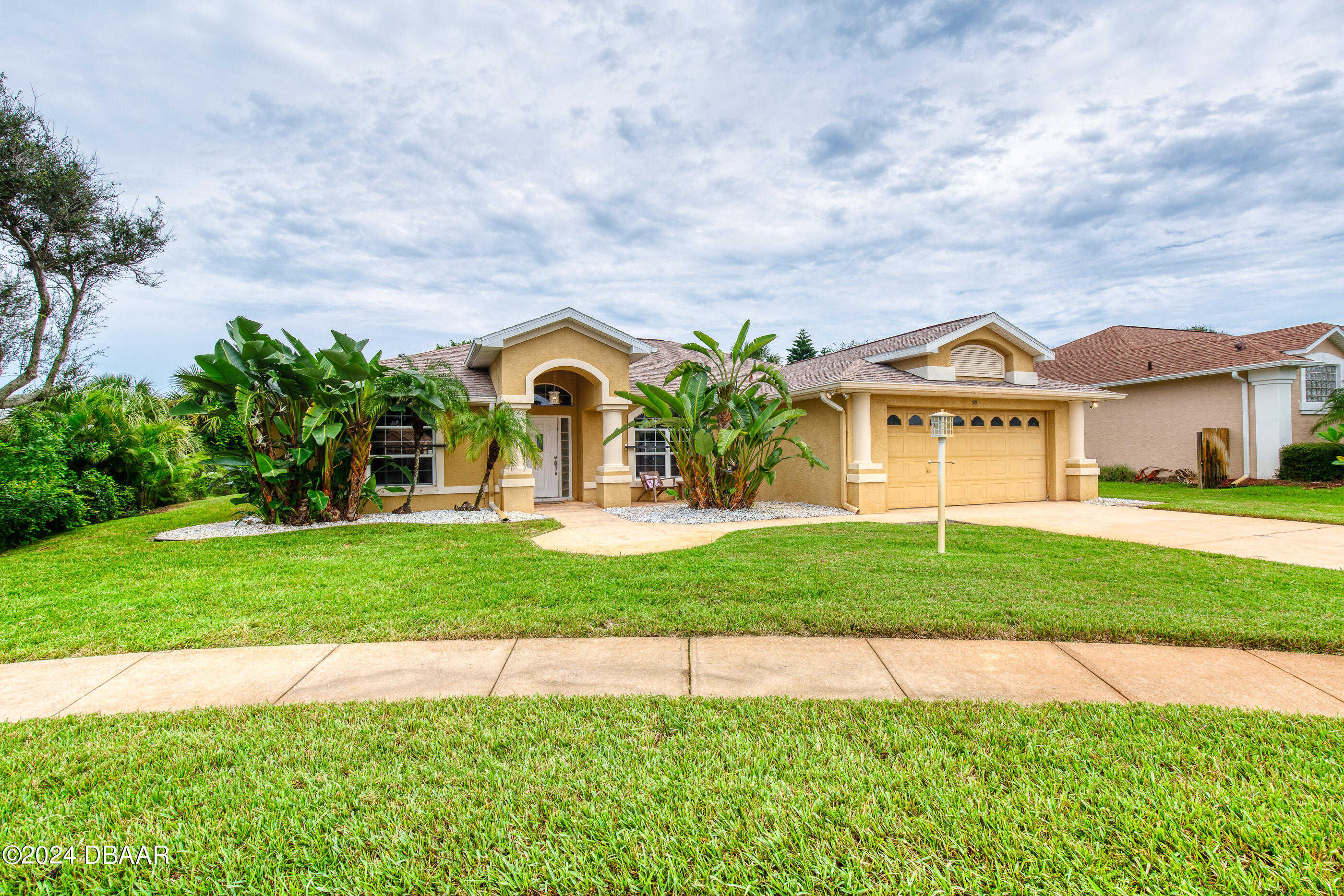 photo 3: 23 Spanish Waters Drive, Ormond Beach FL 32176