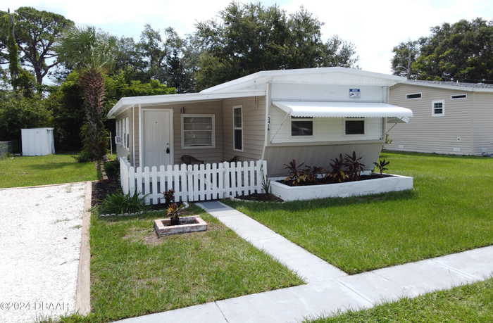 photo 2: 5416 Landis Avenue, Port Orange FL 32127