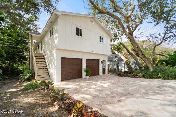 photo 2: 4710 S Peninsula Drive, Ponce Inlet FL 32127