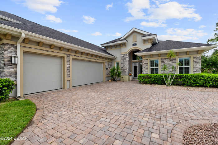 photo 2: 5 Magnolia Drive N, Ormond Beach FL 32174