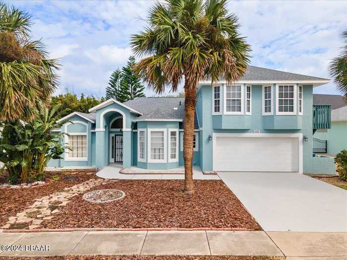 photo 1: 131 Barrier Isle Drive, Ormond Beach FL 32176