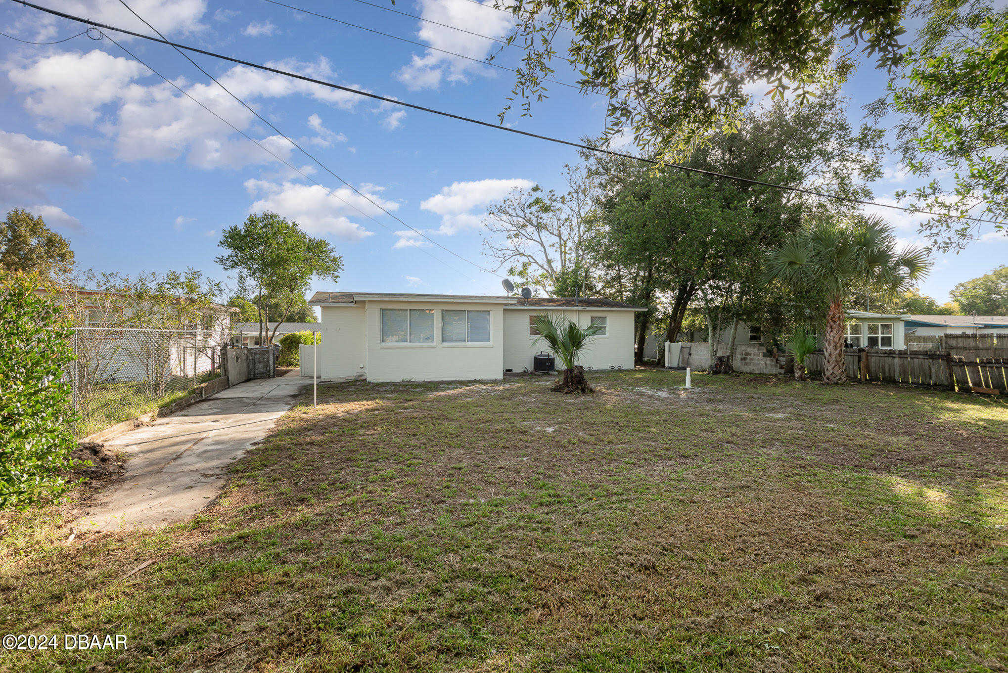 photo 3: 944 Berkshire Road, Daytona Beach FL 32117